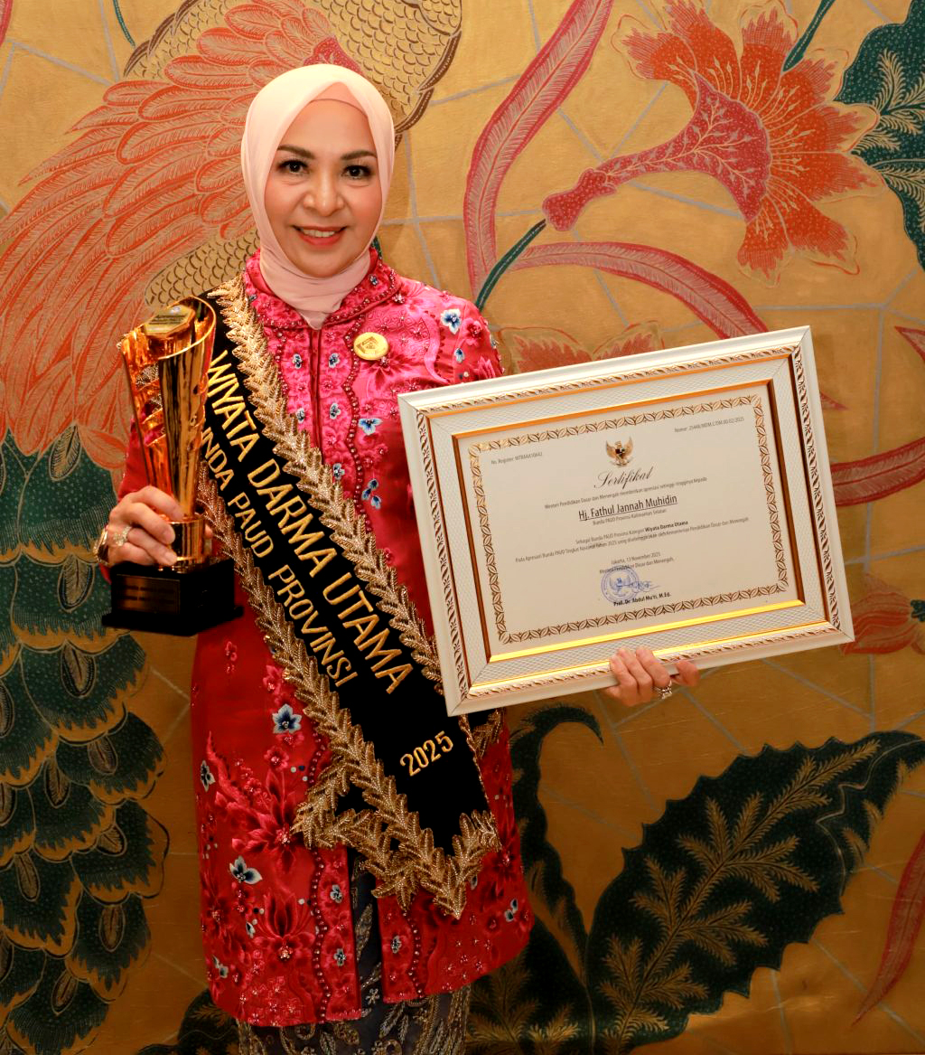 Fathul Jannah Muhidin Raih Bunda PAUD Provinsi Terbaik I se-Indonesia